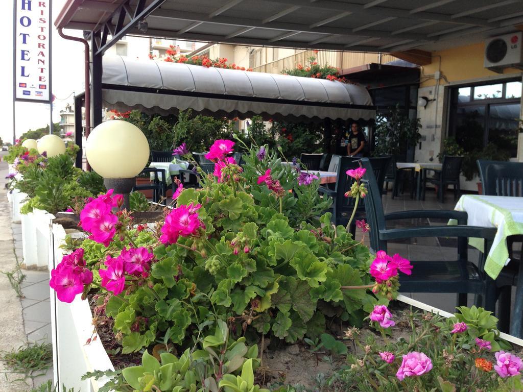 Hotel Ristorante Stellato Trebisacce Luaran gambar